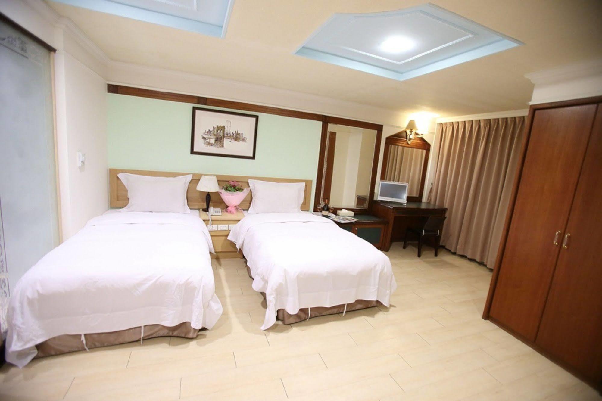 Hotel 享平方文旅 Douliu Esterno foto