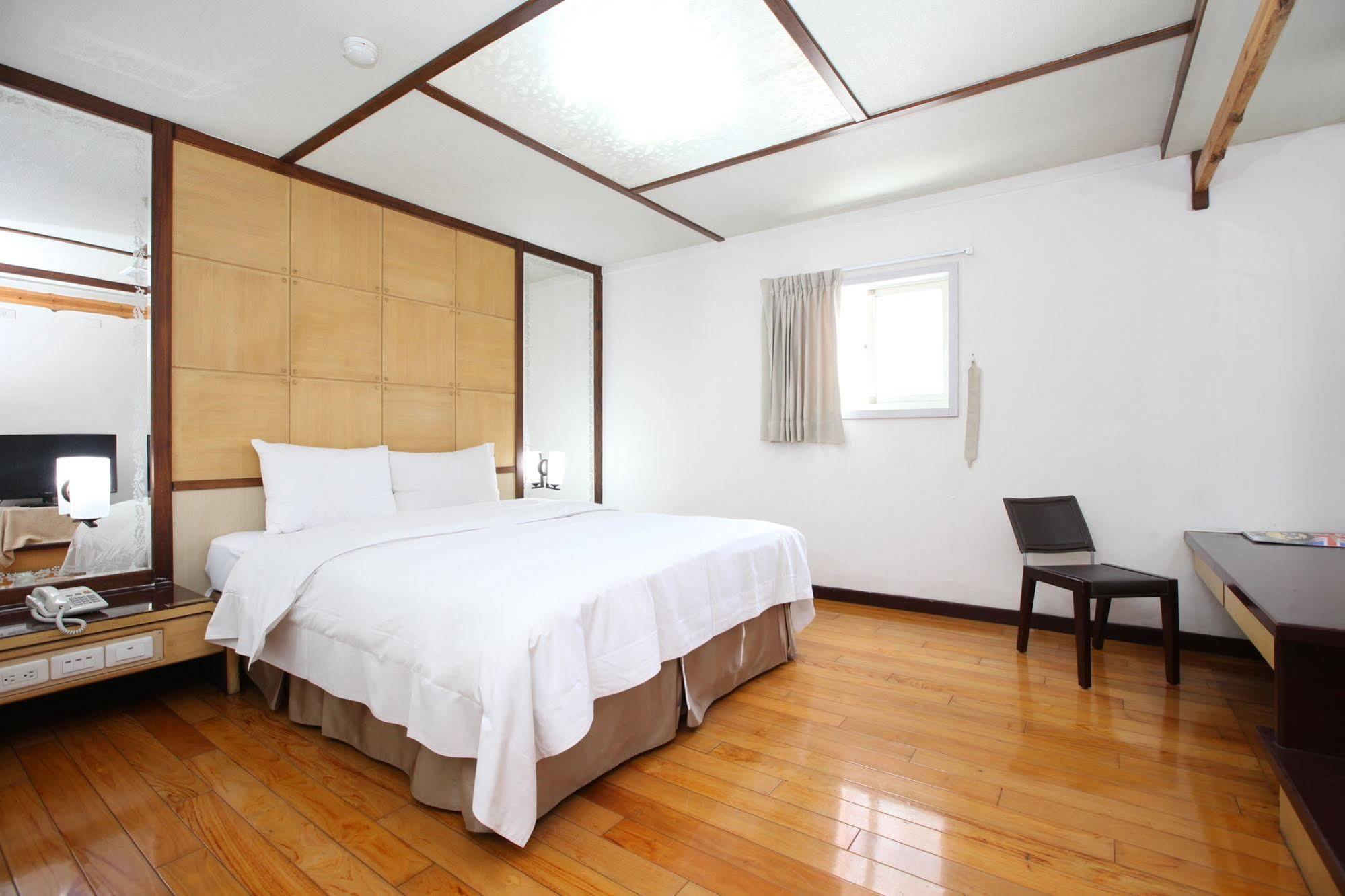 Hotel 享平方文旅 Douliu Esterno foto