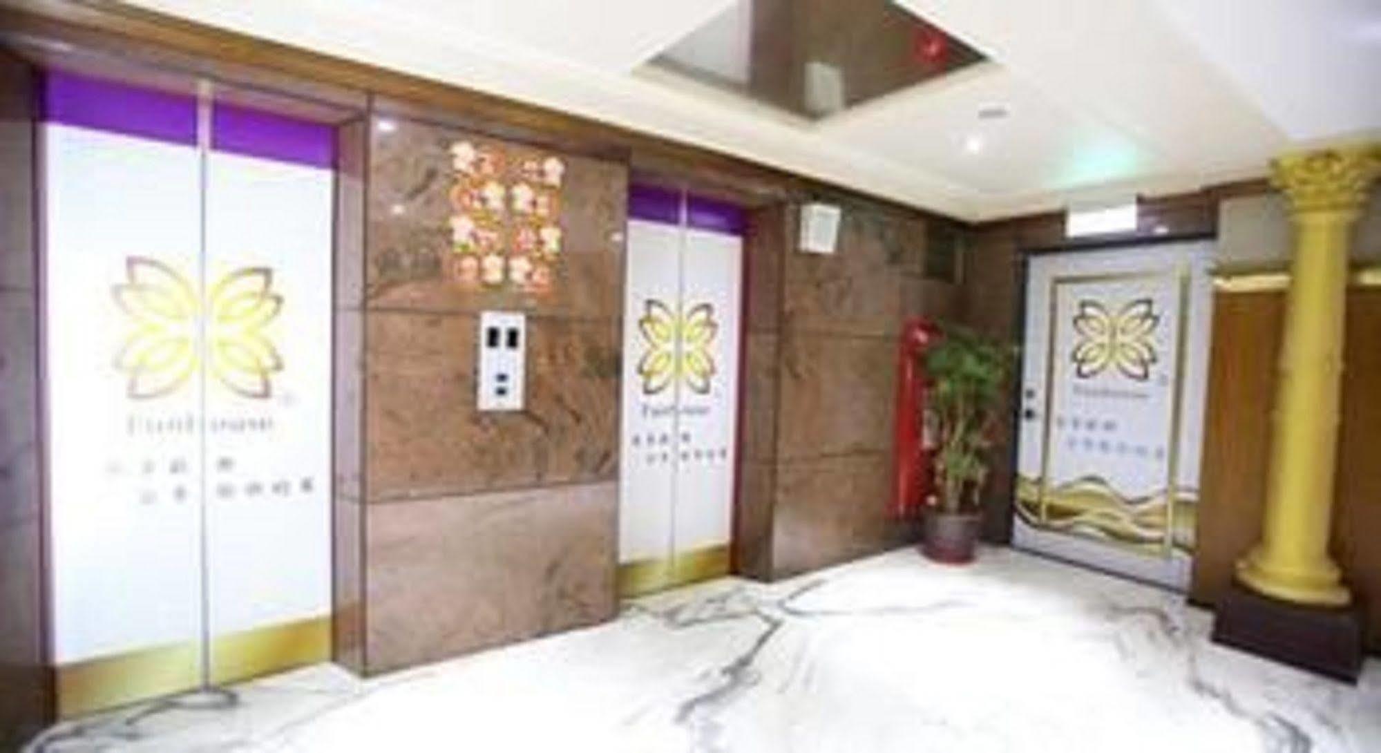 Hotel 享平方文旅 Douliu Esterno foto